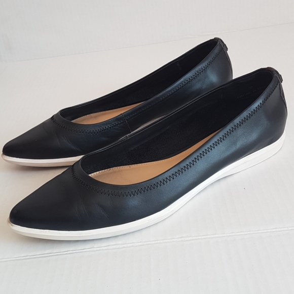 RUDSAK Reynel Black Leather Ballerina Flats - Picture 5 of 10